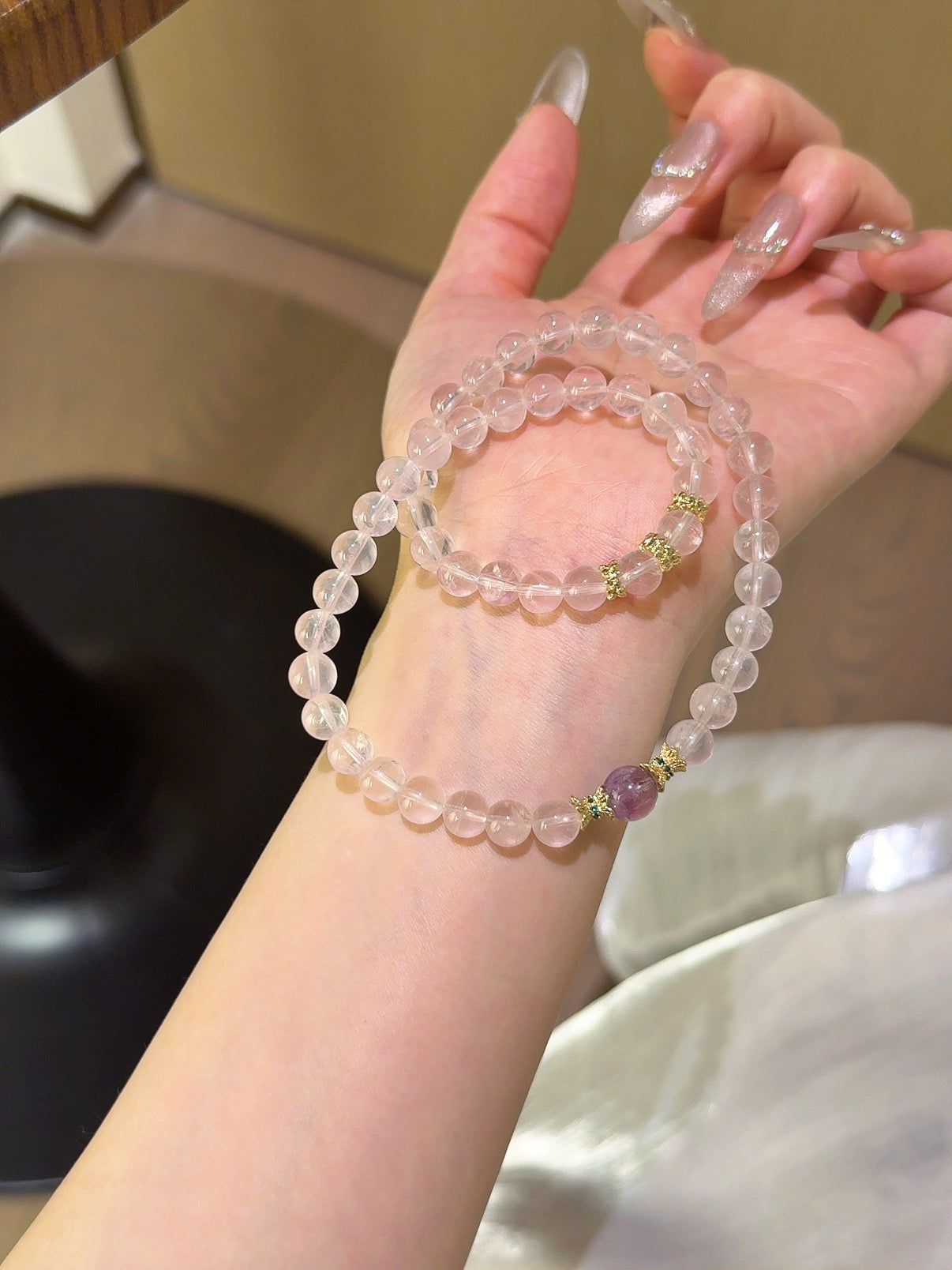 ▫️▪️ Pink crystal double hoop bracelet
